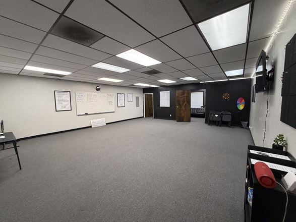 6702 Inglewood Avenue, Suite H