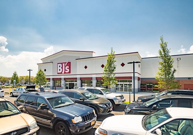 Commack Shopping Center