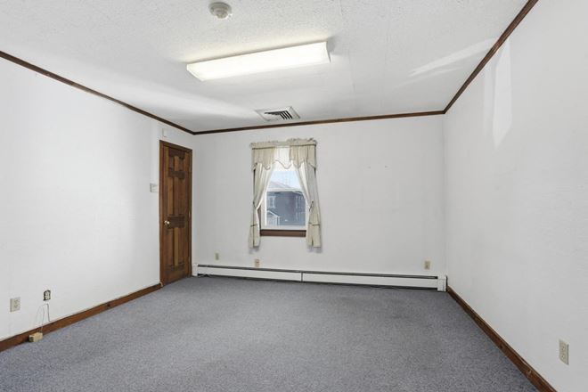 Office or Retail Spaces for Lease in Downtown Georgetown