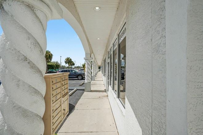 Shops at Verandah