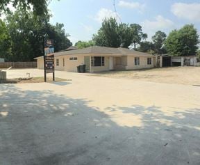 Prime Campbell Rd Corner – Versatile Use Opportunity in Spring Branch