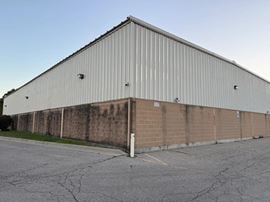 815 W Edgewood Blvd