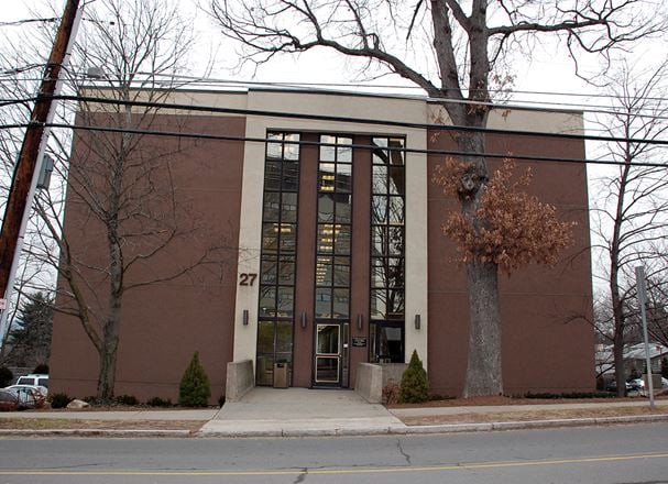 27 Hospital Ave Ste 201