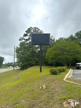 704 FL GA  HWY - Havana Former Buy-Rite Drugs