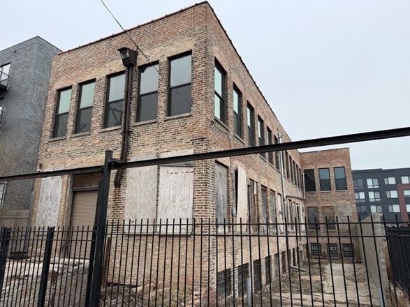 507 Pershing