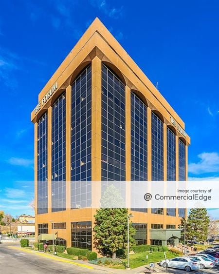 Photo of commercial space at 425 South Cherry Street in Glendale