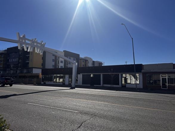 Retail space for Sale at 1635 East McDowell Road in Phoenix