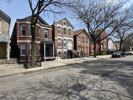 Photo of commercial space at 2120 W Cullerton St in Chicago