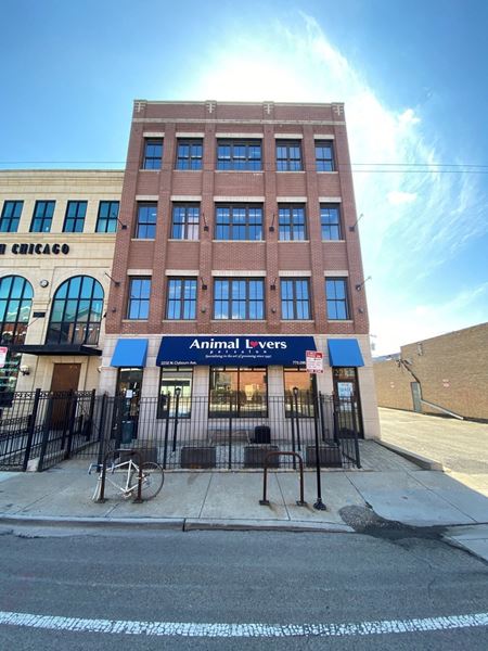 Commercial space for Rent at 2232 N Clybourn Ave in Chicago