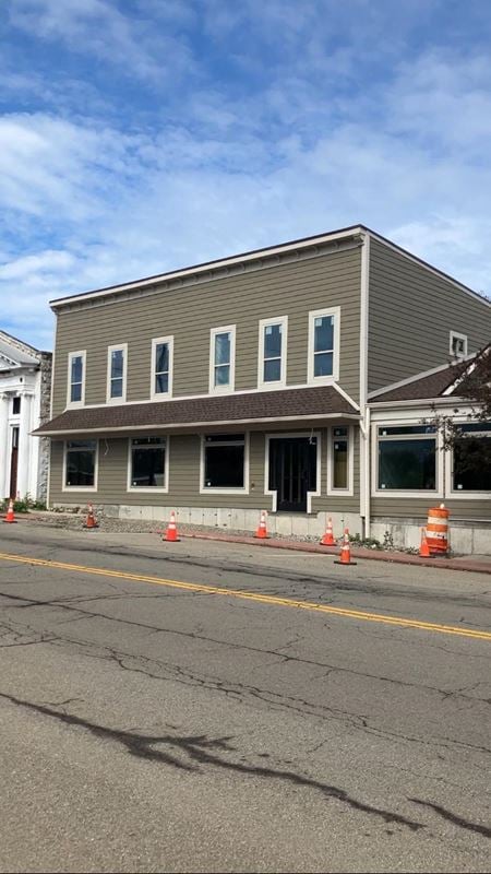 Retail space for Rent at 29 Commercial St in Angola