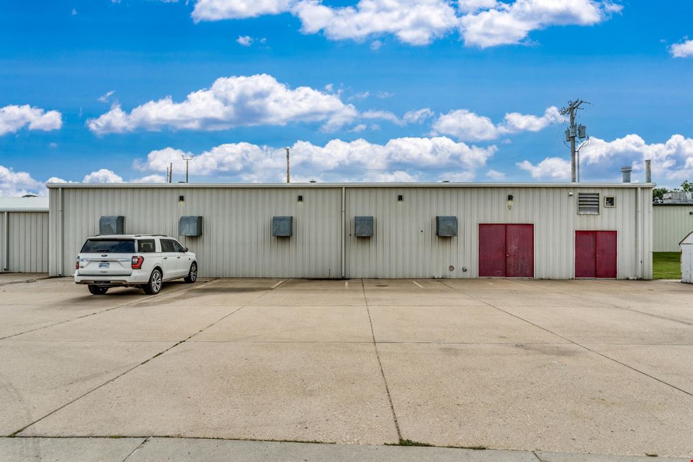 820 E Crawford, Salina