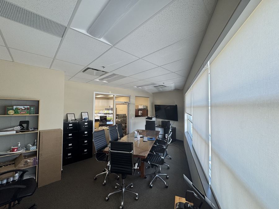 Unit 213 - 5108 North Fraser Way