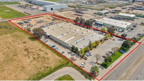 Freestanding Heavy Industrial Building w/ Office/Showroom on ±5 AC