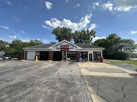 Photo of commercial space at 1077 159th Street in Calumet City