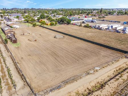 ±2.5 Acres of Vacant Commercial Land in Fresno, CA - Fresno