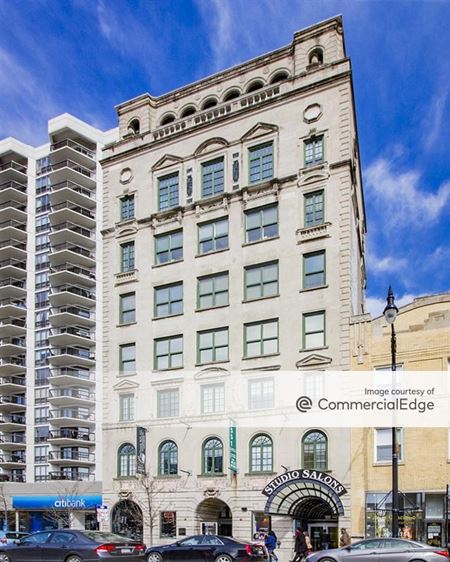 Office space for Rent at 2551 N Clark St in Chicago