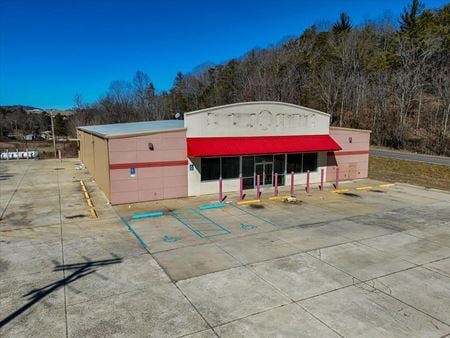 Retail space for Sale at 3560 Foster Falls Road in Barren Springs