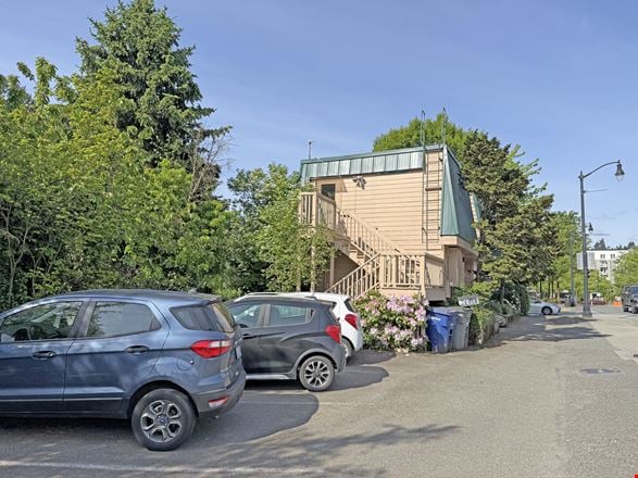 10107 Woodinville Dr