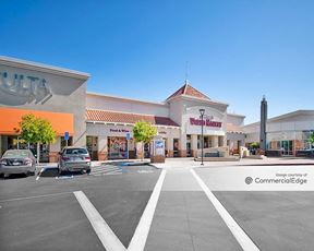 Bridgepointe Shopping Center - San Mateo