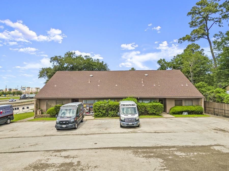 260 I-45 Medical Office for Lease – High-Visibility, Healthcare-Driven Location