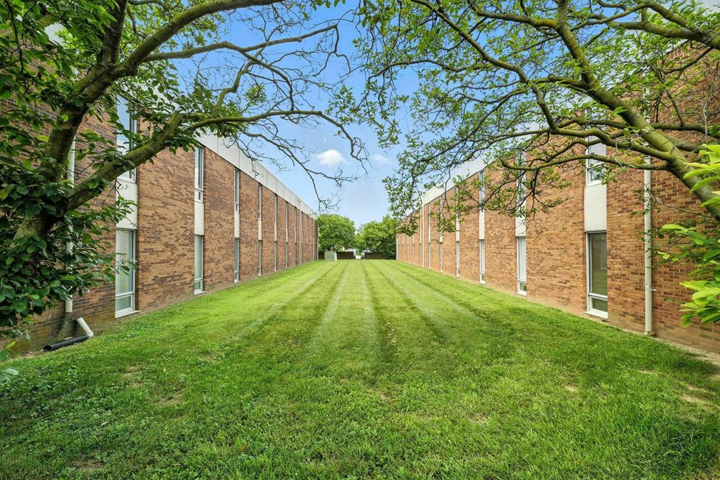2101 S Hamilton, suite 206