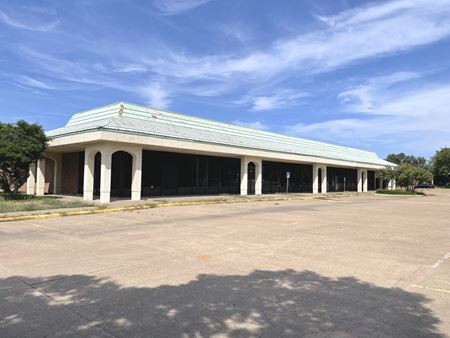 Photo of commercial space at 14639-14645 Inwood in Dallas
