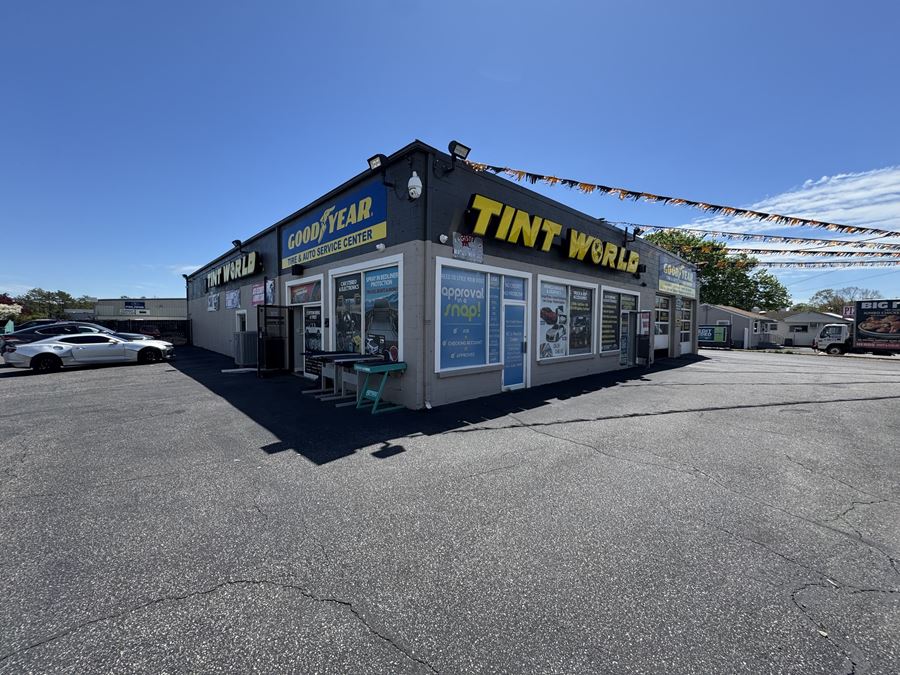 +/- 6,000 SF Freestanding Building For Sale