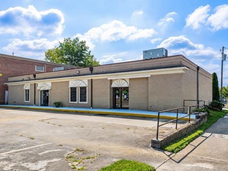 Office space for Sale at 218 W Allen St in Hendersonville