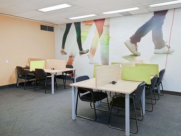 Regus - Parkway Place