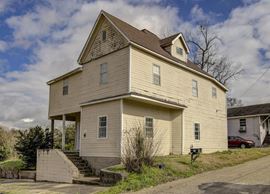703 Monroe St