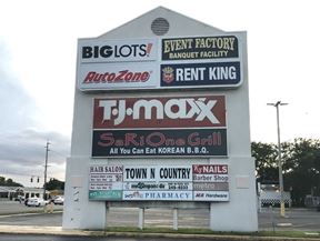 Town 'n Country Plaza - Retail / Medical - Tampa