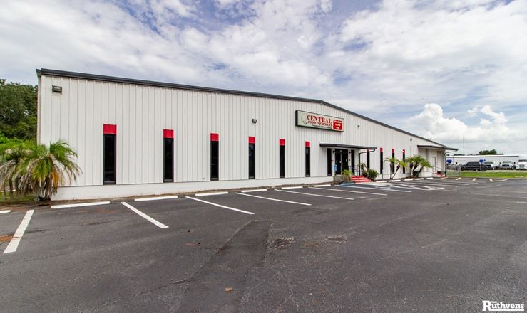 Stand Alone Warehouse Near Polk Parkway