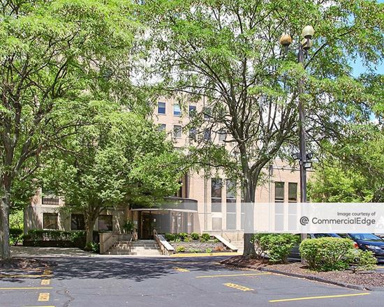 Victory Parkway Executive Building