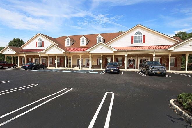 Branchburg Commons