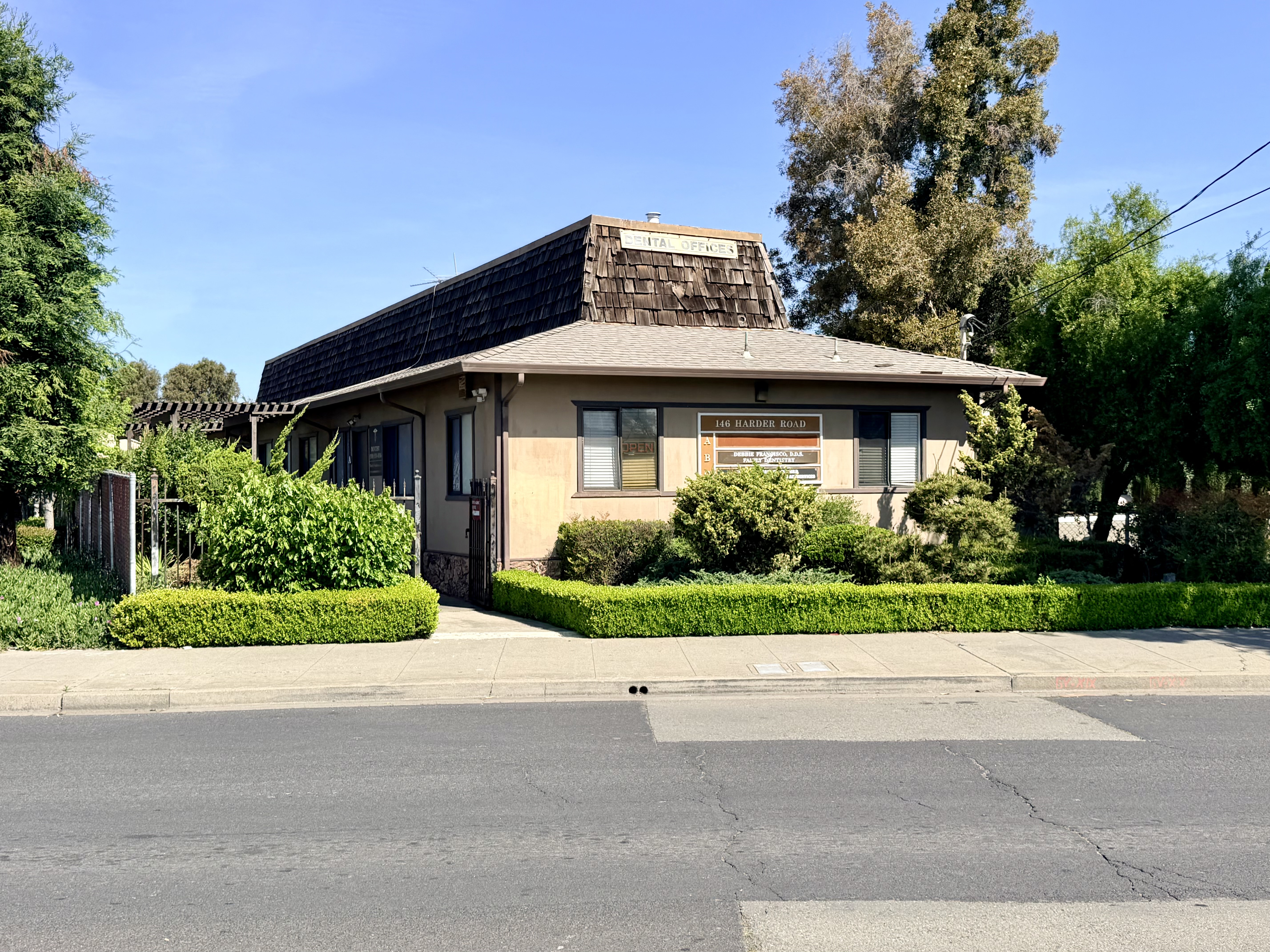 146 Harder Rd, Hayward, CA 94544