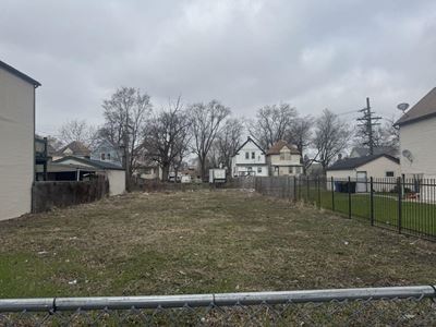 4644 W Ohio St