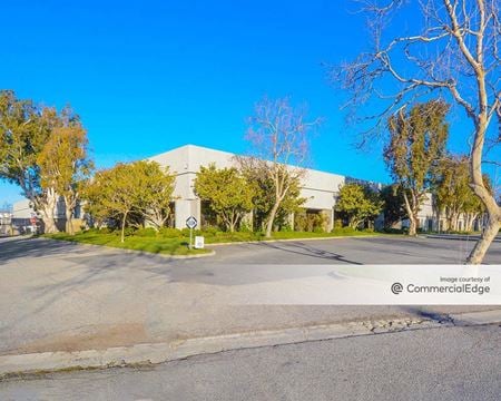 Commercial space for Rent at 201 Flynn Road in Camarillo