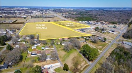 Photo of commercial space at Beltline Road and Old Moulton Road in Decatur