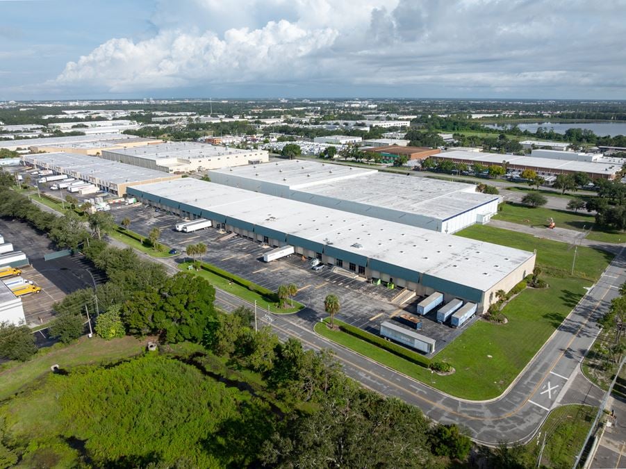 2007 Viscount Row, Orlando, FL 32809