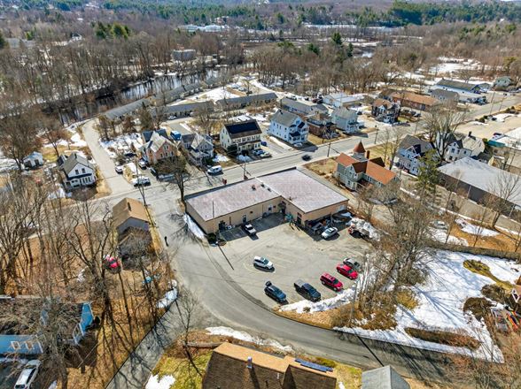 123 S Main St, Athol