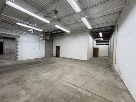 9337 Ravenna Rd #D & E