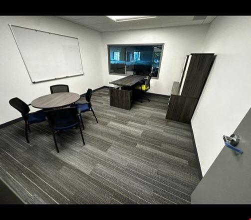 6513 SF Suite 200 Professional and Medical Office Space