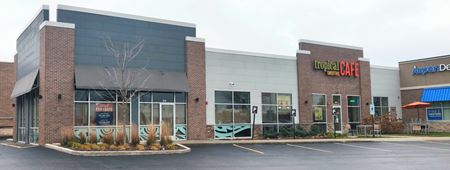 Retail space for Rent at 916 North Elmhurst Rd in Mount Prospect