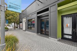 Jack London Square - Water Street 1