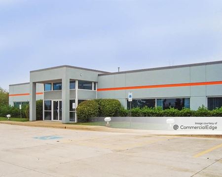 Industrial space for Rent at 1150 Ridgeview Drive in McHenry