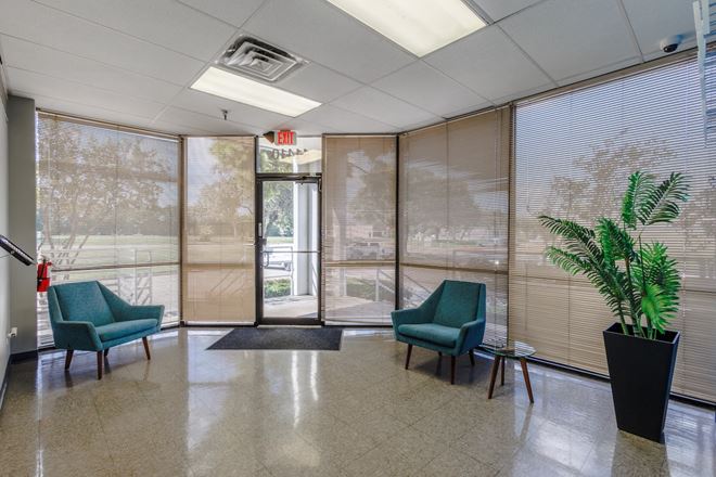 ReadySpaces Farmers Branch