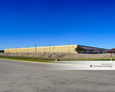 Industrial space for Rent at 1000 Terminal Rd in Fort Worth