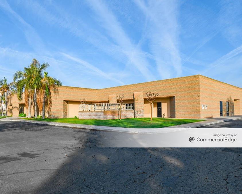 7500 District Blvd