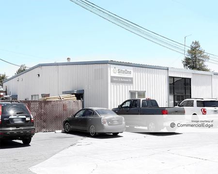 Commercial space for Rent at 114 South Buchanan Circle in Pacheco