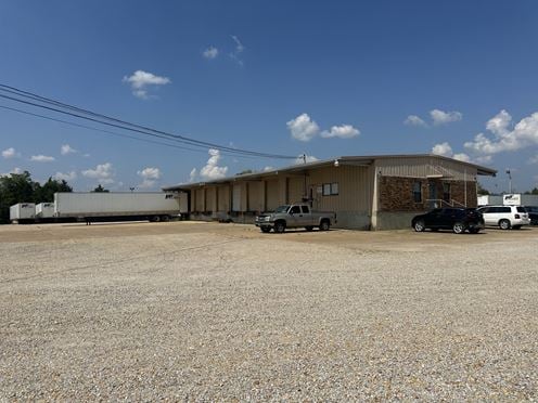 Tupelo Truck Terminal For Lease or Sale